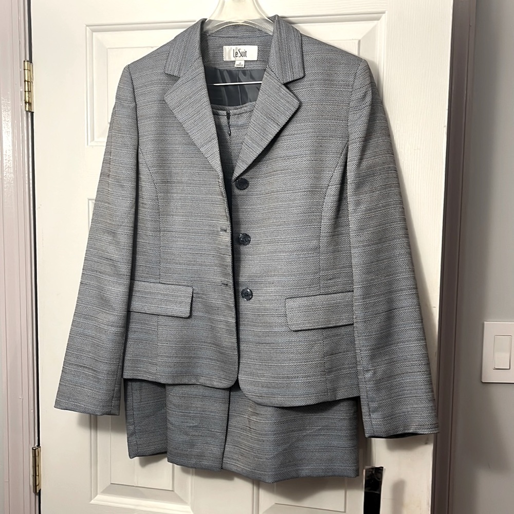 Ladies suit